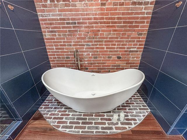 111 W Tazewell St Apt 304, Norfolk, VA 23510