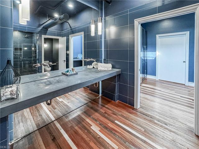 111 W Tazewell St Apt 304, Norfolk, VA 23510