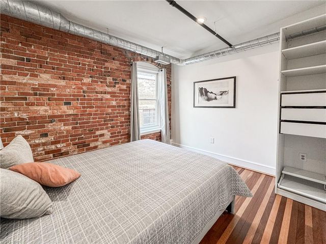 111 W Tazewell St Apt 304, Norfolk, VA 23510