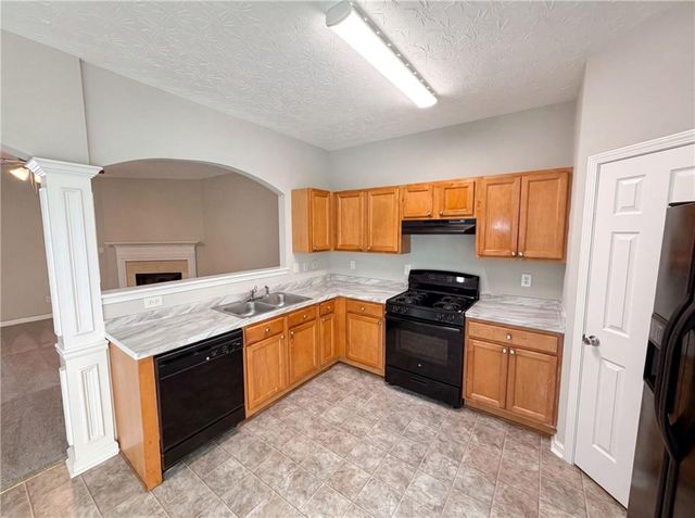 2259 Hawks Bluff Trail, Lawrenceville, GA 30044