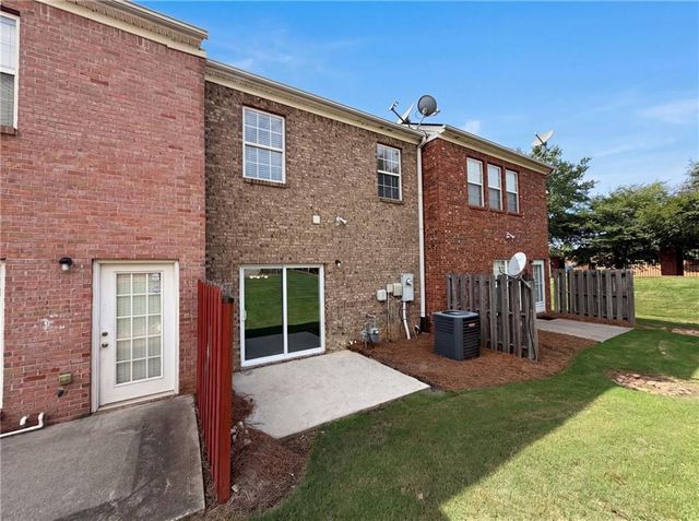 2259 Hawks Bluff Trail, Lawrenceville, GA 30044