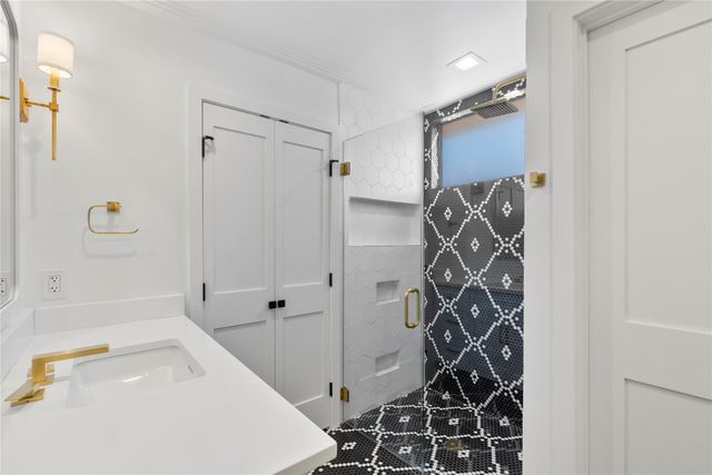 4526 Glenwick Lane, Dallas, TX 75205