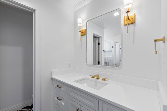 4526 Glenwick Lane, Dallas, TX 75205