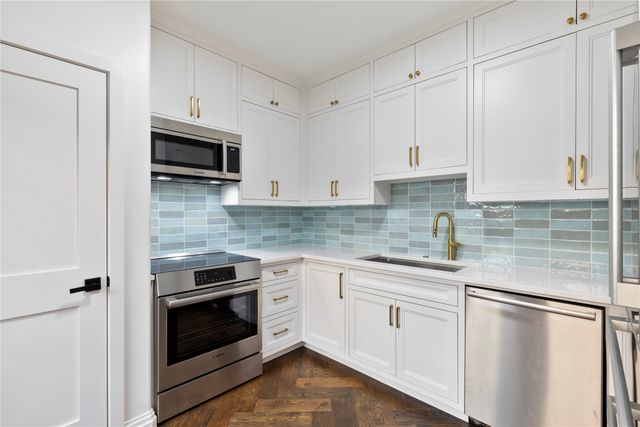 4526 Glenwick Lane, Dallas, TX 75205