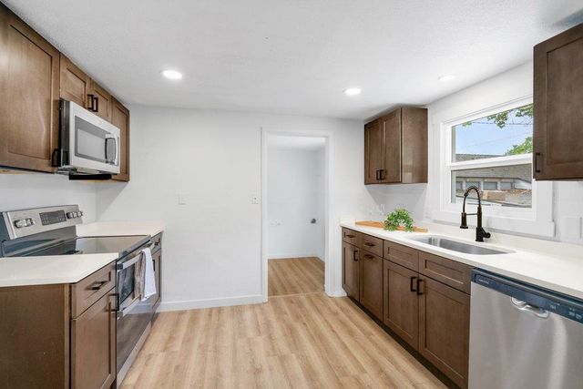 3503 N Dale Rd, Millwood, WA 99212