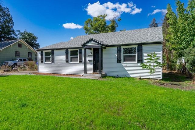 3503 N Dale Rd, Millwood, WA 99212