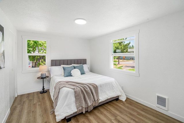 3503 N Dale Rd, Millwood, WA 99212