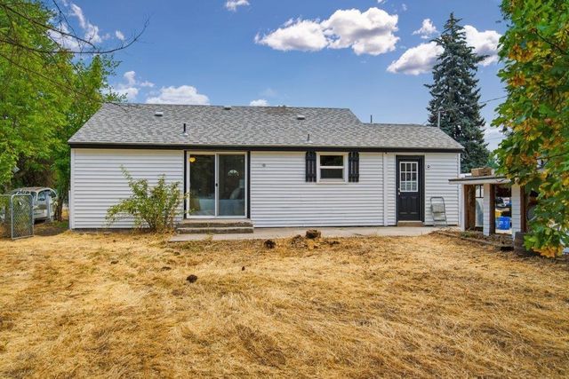 3503 N Dale Rd, Millwood, WA 99212
