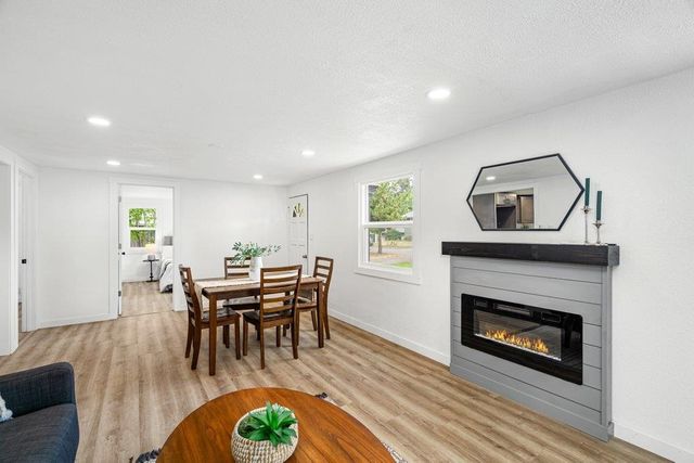 3503 N Dale Rd, Millwood, WA 99212