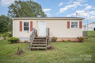 1149 15th Street SW, Hickory, NC 28602