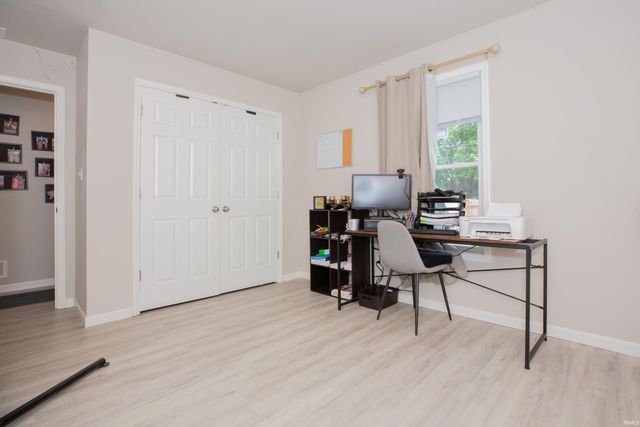 302 E Tennessee Street, Evansville, IN 47711