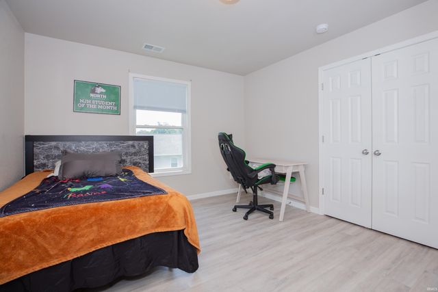 302 E Tennessee Street, Evansville, IN 47711