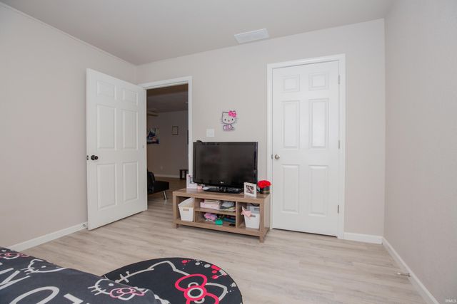 302 E Tennessee Street, Evansville, IN 47711