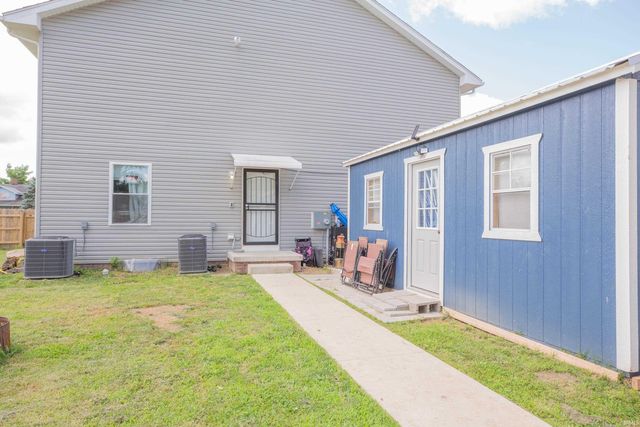 302 E Tennessee Street, Evansville, IN 47711