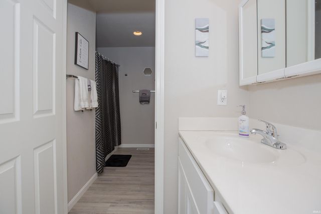 302 E Tennessee Street, Evansville, IN 47711