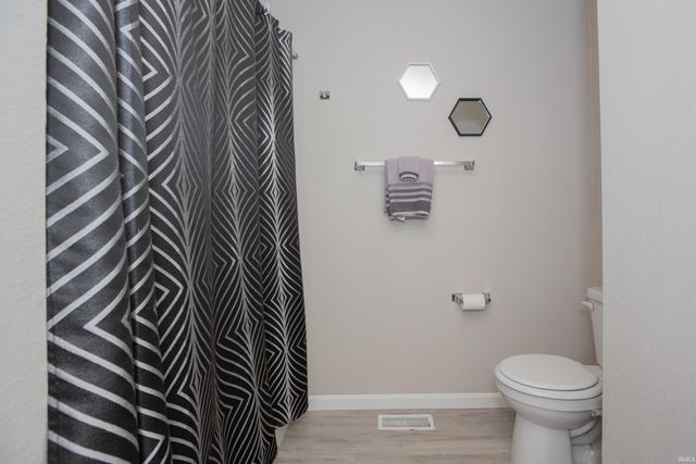 302 E Tennessee Street, Evansville, IN 47711