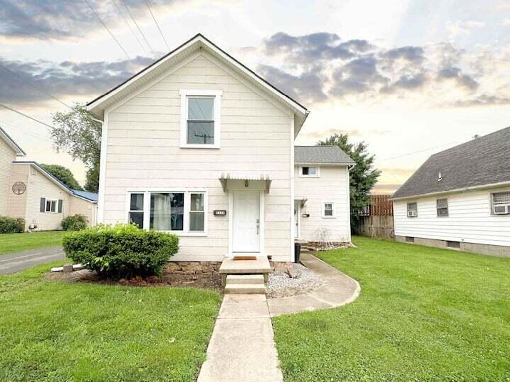 112 W Carter Avenue 112 W Carter Avenue, Bellefontaine, OH 43311