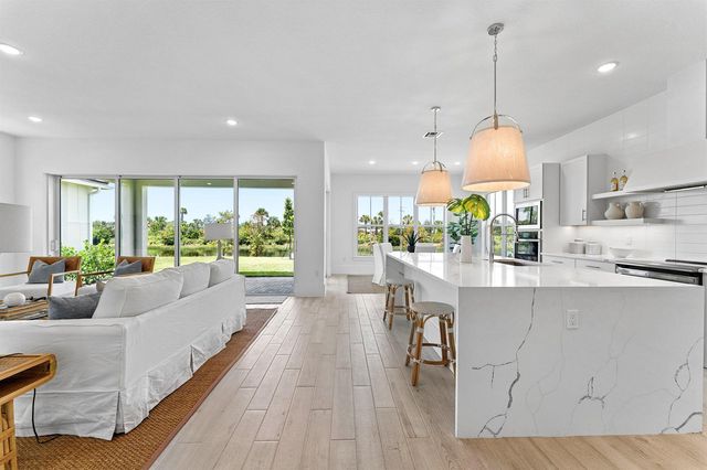 6790 SE Lost Pine Drive 29, Stuart, FL 34997