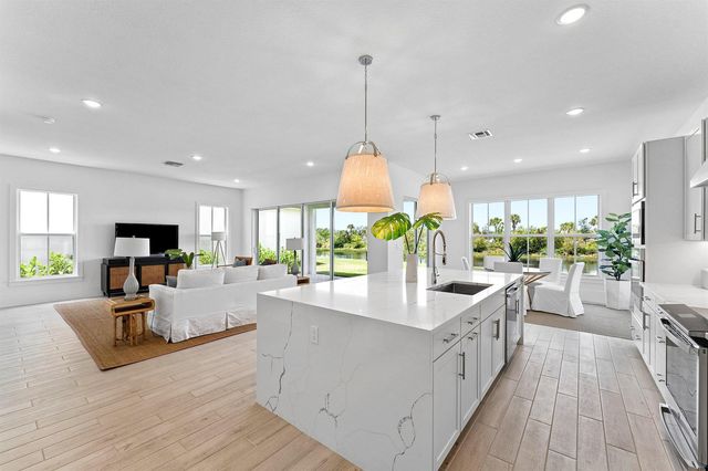 6790 SE Lost Pine Drive 29, Stuart, FL 34997