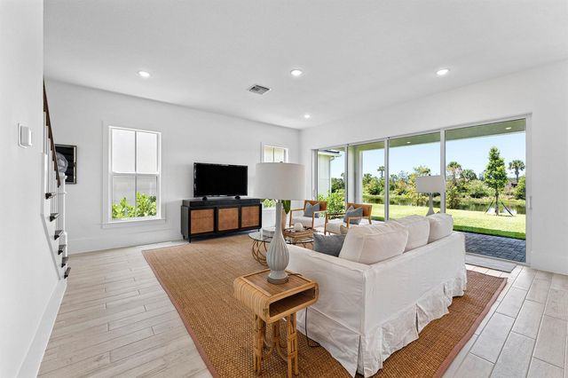 6790 SE Lost Pine Drive 29, Stuart, FL 34997