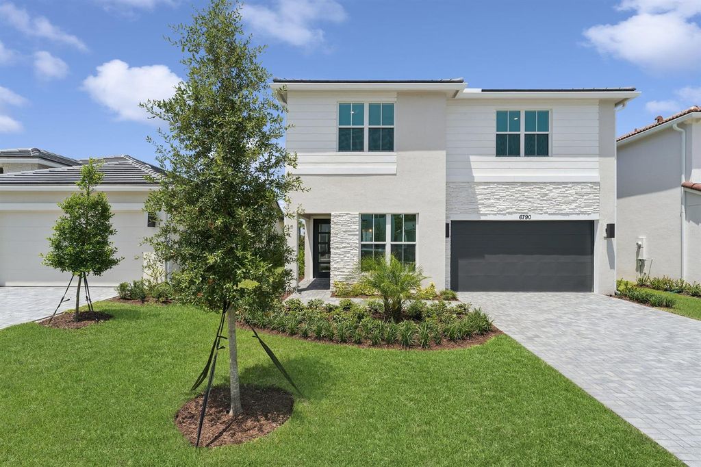 6790 SE Lost Pine Drive 29, Stuart, FL 34997