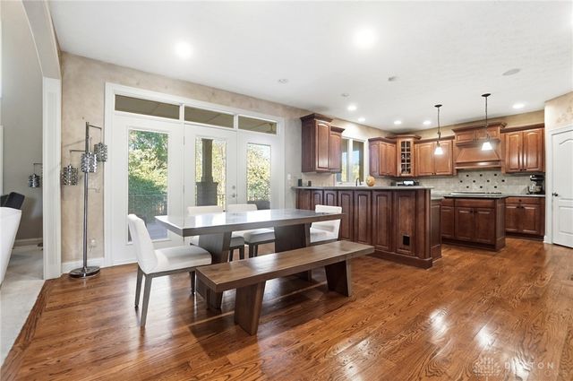 7491 Country Brook Court, Springboro, OH 45066