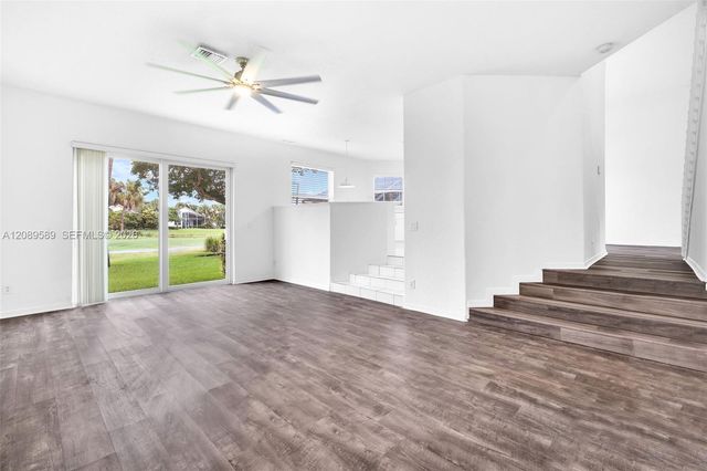 1637 SW 156th Avenue 1637, Pembroke Pines, FL 33027