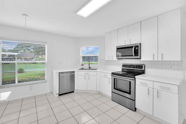 1637 SW 156th Avenue 1637, Pembroke Pines, FL 33027