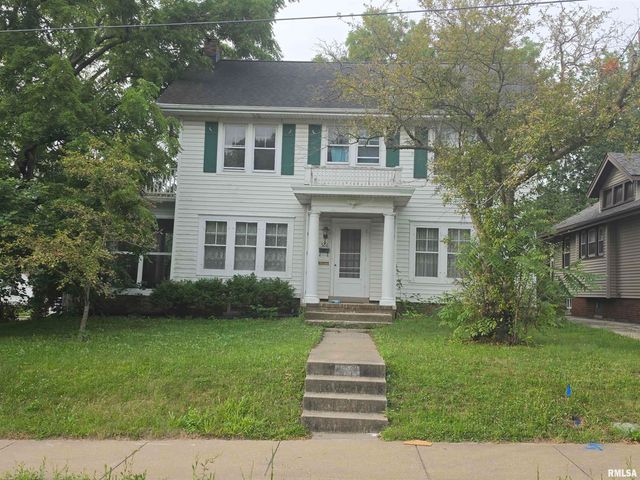 500 HANSSLER Street, Peoria, IL 61604