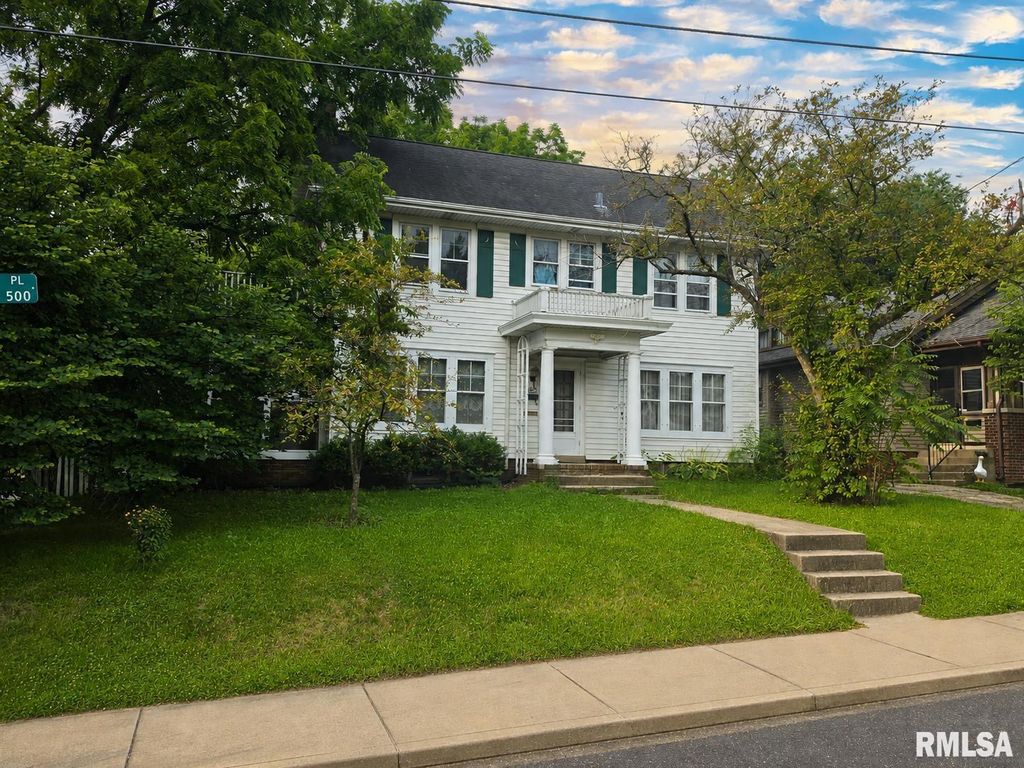 500 HANSSLER Street, Peoria, IL 61604