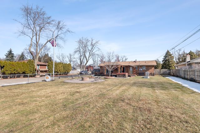 13748 LeClaire Avenue, Crestwood, IL 60418