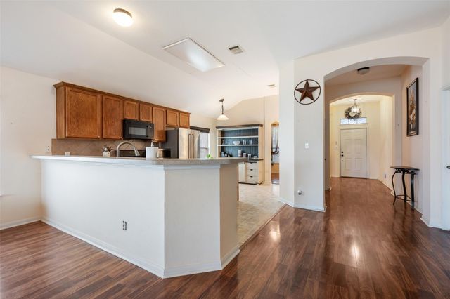 221 Stone Crest BLVD, Buda, TX 78610