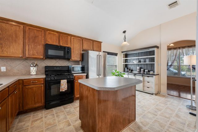 221 Stone Crest BLVD, Buda, TX 78610