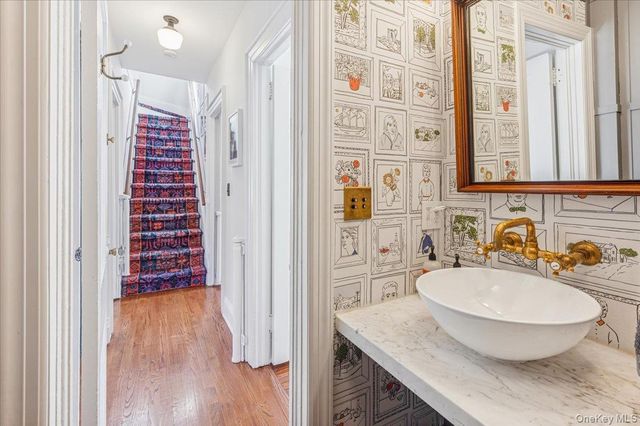 21 Kent Avenue, Hastings-on-hudson, NY 10706