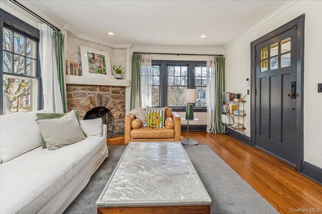 21 Kent Avenue, Hastings-on-hudson, NY 10706