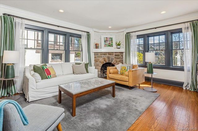 21 Kent Avenue, Hastings-on-hudson, NY 10706