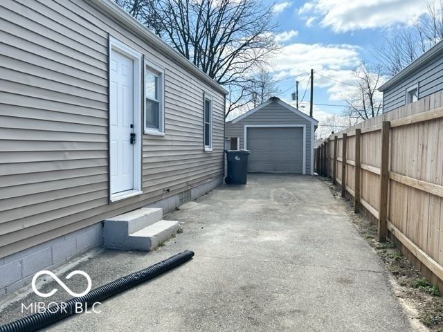 1747 E Legrande Avenue, Indianapolis, IN 46203