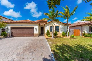 2541 SE 1st St, Homestead, FL 33033