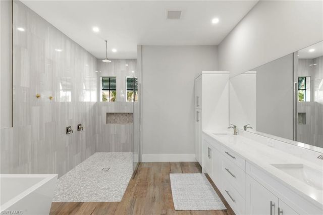 1857 Apataki CT, Marco Island, FL 34145