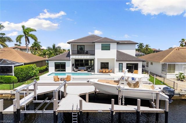 1857 Apataki CT, Marco Island, FL 34145