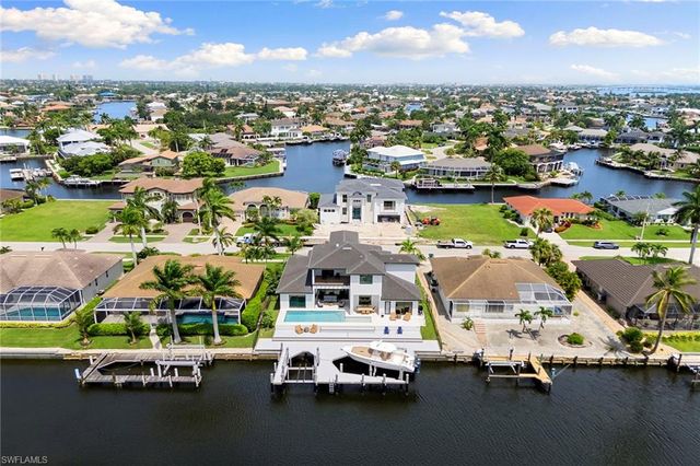 1857 Apataki CT, Marco Island, FL 34145