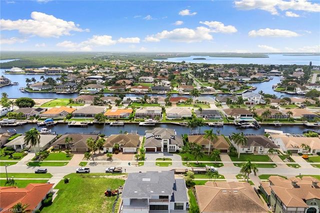 1857 Apataki CT, Marco Island, FL 34145