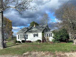 5827 Emlenton-Clintonville Rd, Emlenton Boro, PA 16373