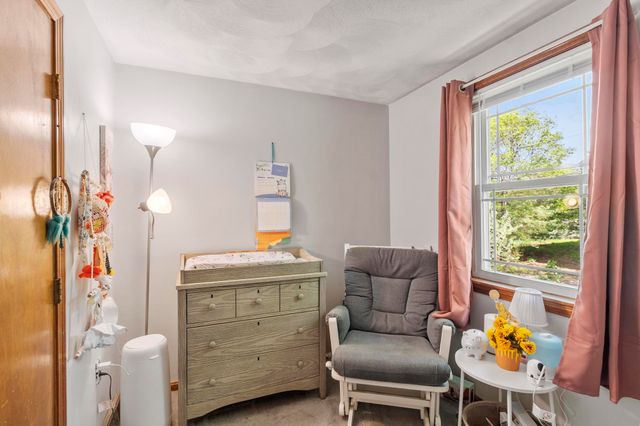 9 Ford Avenue, Salem, NH 03079