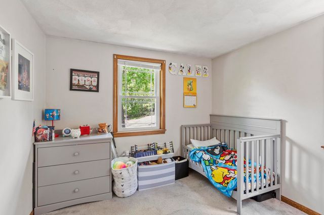9 Ford Avenue, Salem, NH 03079