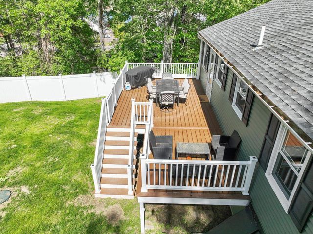 9 Ford Avenue, Salem, NH 03079