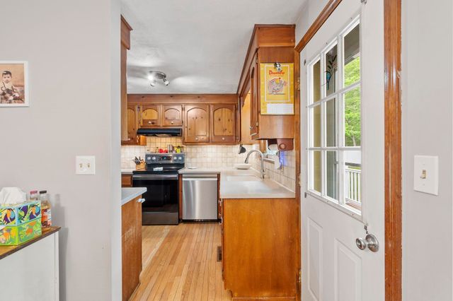 9 Ford Avenue, Salem, NH 03079