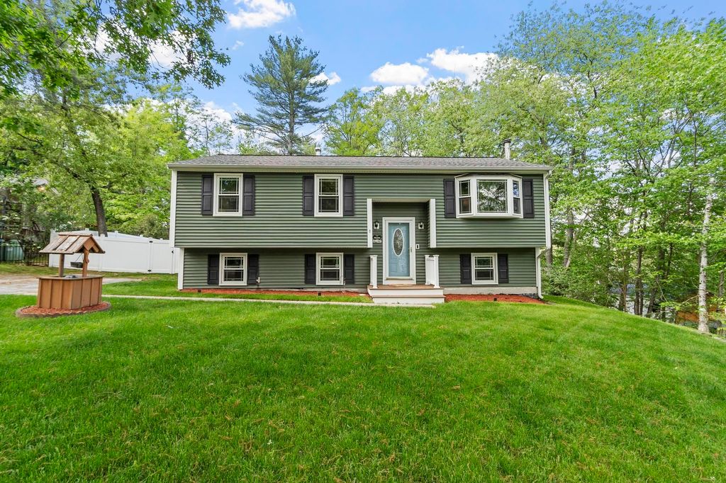 9 Ford Avenue, Salem, NH 03079