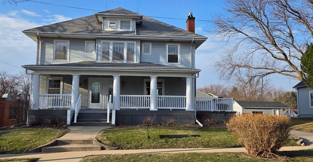 230 Washington Street, Denver, IA 50622