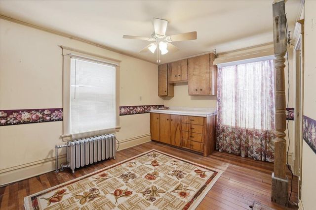230 Washington Street, Denver, IA 50622